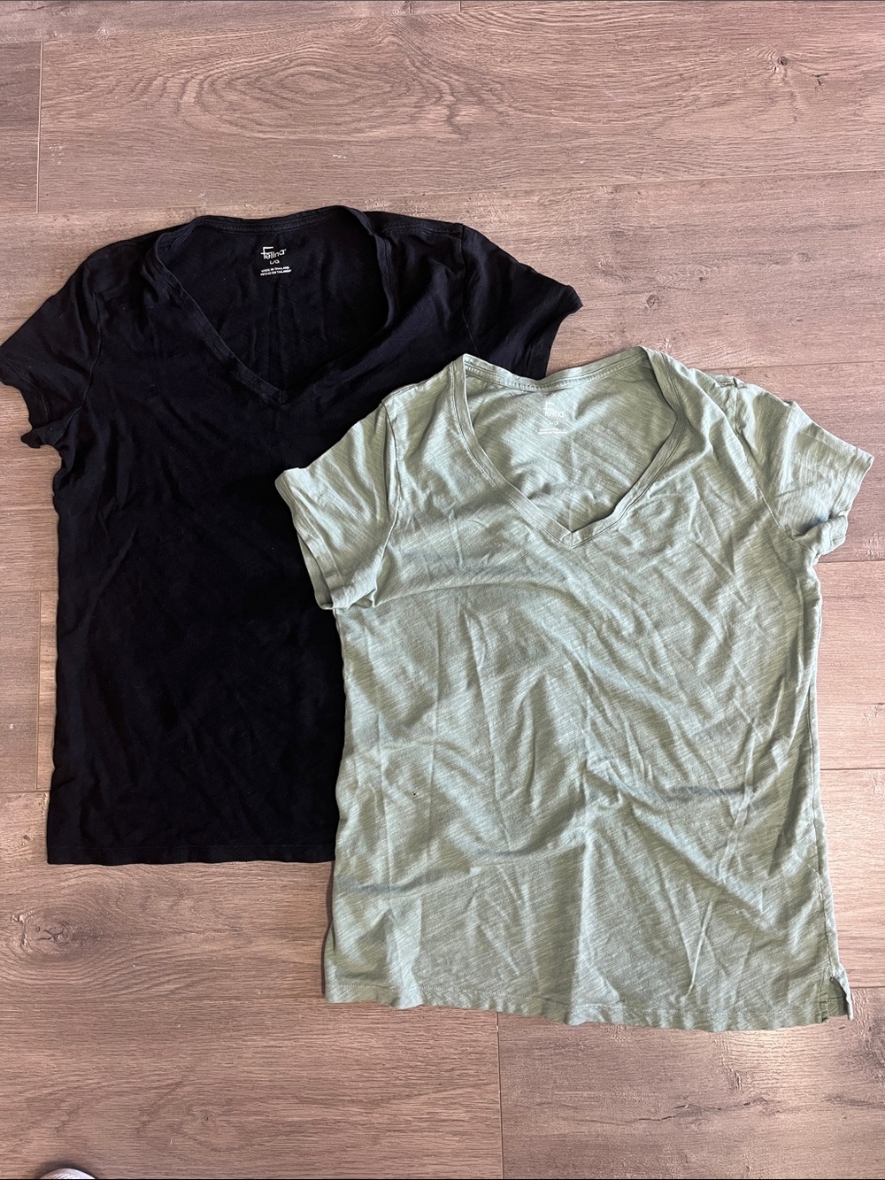 Felina V-Neck Tee Set - Black & Sage Green